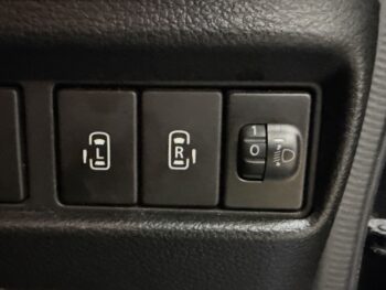 スペーシア ハイブリッドX　ナビ付　4WD
