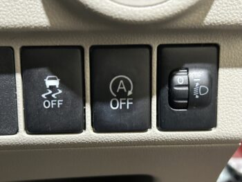 ステラ L　4WD