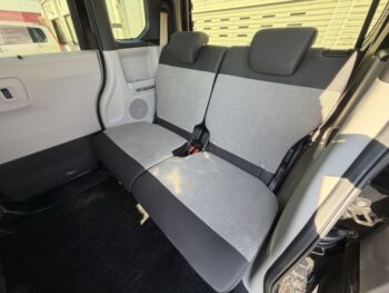 N-BOX ベースグレード ホンダコネクトナビ・TV・バックカメラ 4WD