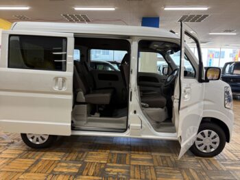 エブリイバン ジョインターボ　純正ディスプレイオーディオ　バックカメラ 4WD