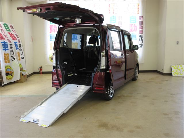 N-BOX+カスタム GターボAパッケージ 車椅子仕様車・福祉車両 スローパー 4WD
