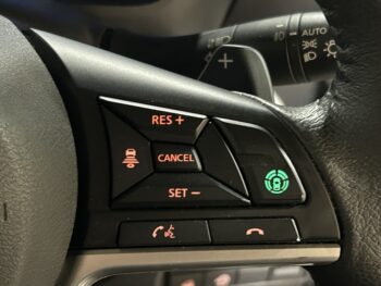 eKクロススペース T　ターボ　純正ナビTV　バックカメラ　4WD