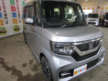 N-BOXカスタム Ｇ・Ｌターボホンダセンシング 4WD