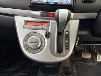 ムーヴカスタム X　リミテッド　ナビ付　4WD