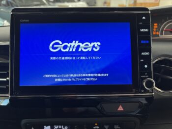 N-BOXカスタム Lターボ　純正ナビ・TV・バックカメラ　後期型　４WD