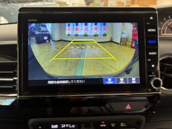 N-BOXカスタム Lターボ　純正ナビ・TV・バックカメラ　後期型　４WD