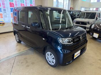 タント X　ウェルカムシートリフト　４WD