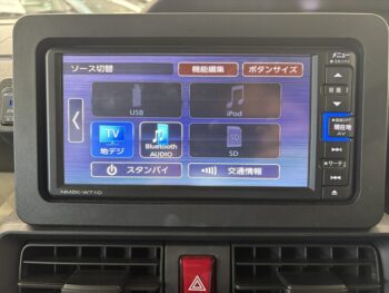 タント X　ウェルカムシートリフト　４WD