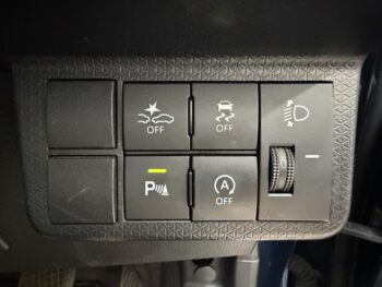 タント X　ウェルカムシートリフト　４WD