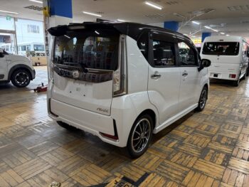 ムーヴカスタム ＲＳ　ハイパーリミテッドＳＡⅢ　ターボ　純正８インチナビ　ＴＶ　パノラマモニター 4WD