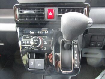 タントカスタム Ｘ　純正ナビ・ＴＶ　Ｂカメラ 4WD