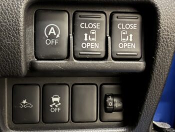 デイズルークス X　Vセレクション　純正ナビ・TV・アラウンドビューモニター　4WD