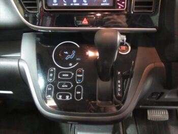 デイズルークス ハイウェイスター　X　VセレクションセーフティⅡ　4WD