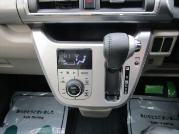 キャスト スタイルＧ　ターボ　ＳＡⅢ　ナビ・ＴＶ・Ｂカメラ 4WD