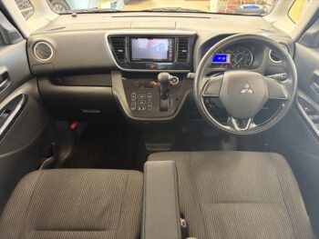 eKスペースカスタム カスタムT　ターボ　スタイルエディション　ナビ・TV・全周囲カメラ　後期型　４WD