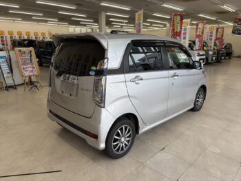 N-WGNカスタム G・ターボパッケージ　純正ナビ・TV・バックカメラ　4WD