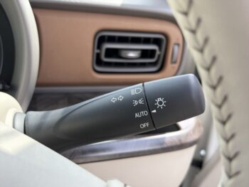 アルトラパンLC ハイブリッドＸ 純正ナビ・TV 未使用車 4WD