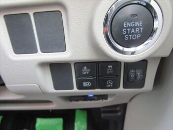 キャスト スタイルＧ　ターボ　ＳＡⅢ　ナビ・ＴＶ・Ｂカメラ 4WD