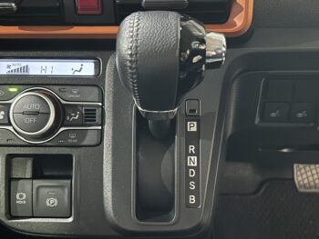タントファンクロス ターボ　純正ディスプレイオーディオTV・バックカメラ　4WD