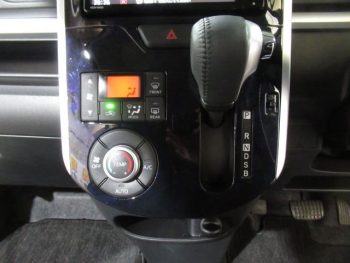 タントカスタム RS トップエディションVS SA3 ターボ 4WD