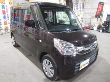 スペーシア Gリミテッド　全方位モニター付ナビ装着車 4WD