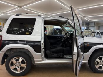パジェロミニ リミテッドエディションＶＲ ターボ　ナビ・ＴＶ・バックカメラ 4WD