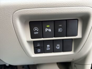 NV100クリッパーリオ Ｅ ターボ ナビ・TV・バックカメラ 4WD