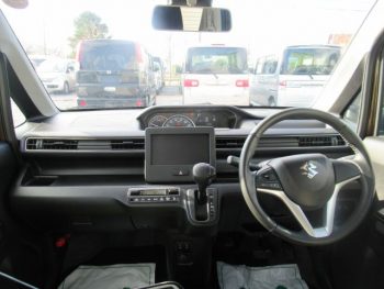 ワゴンR ハイブリッド　FZ　セーフティパッケージ装着車　4WD