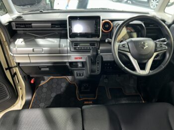 スペーシアギア HYBRID　XZターボ　4WD