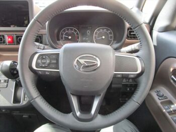 ムーヴキャンバス セオリーＧ　4WD