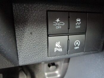 ムーヴキャンバス セオリーＧ　4WD