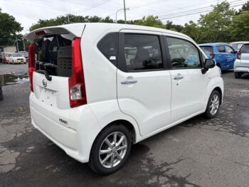 ムーヴ XリミテッドⅡ SAⅢ 4WD
