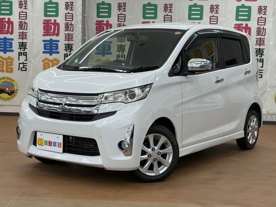 eKカスタム Ｇ　純正ナビ・ＴＶ・バックカメラ 4WD