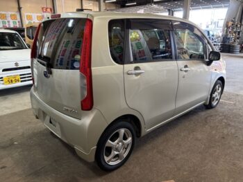 ステラ L　スマートアシスト　バックカメラ　4WD