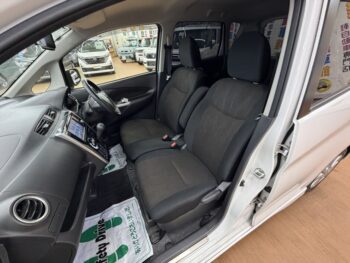 eKカスタム Ｇ　純正ナビ・ＴＶ・バックカメラ 4WD