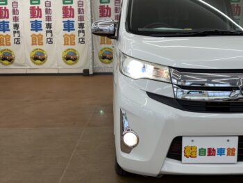 eKカスタム Ｇ　純正ナビ・ＴＶ・バックカメラ 4WD