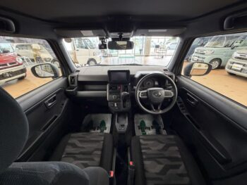 タフト Ｘ　ナビ・バックカメラ 4WD