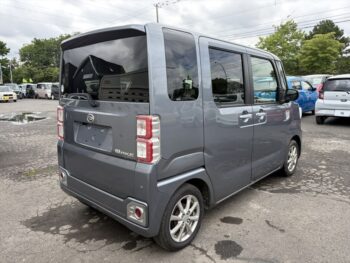 ウェイク L SAⅢ ナビ・バックカメラ 4WD