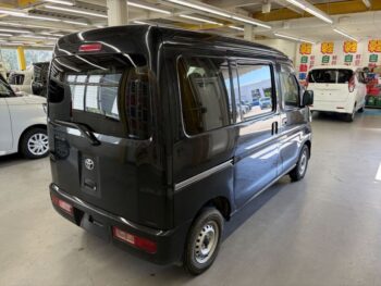 ピクシスバン デラックス 4WD