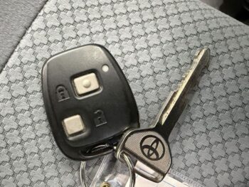 ピクシスバン デラックス 4WD