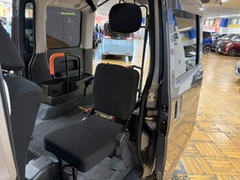 アトレーワゴン スローパーＳＡⅢ 福祉車両　車いす仕様 ナビ　TV　4WD ターボ