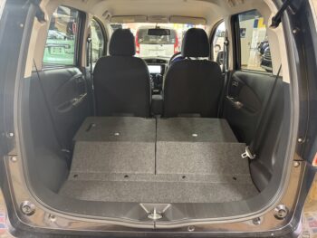 デイズ ハイウェイスターＧ　純正ナビ　ＴＶ　アラウンドビューモニター 4WD