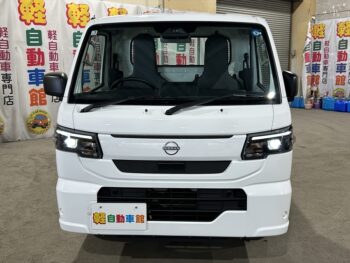 NT100クリッパートラック DX　現行型　未使用車　4WD