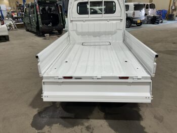 NT100クリッパートラック DX　現行型　未使用車　4WD