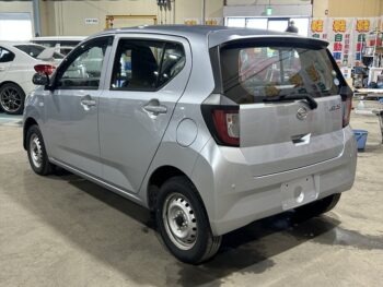 ミライース B　SAⅢ　ナビ付　4WD