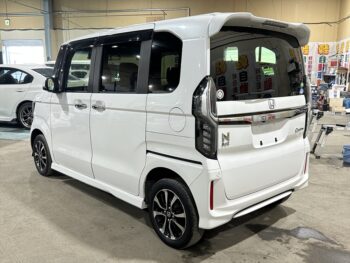 N-BOXカスタム G　L　ホンダセンシング　純正ナビTV・バックカメラ　4WD