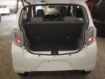 プレオプラス ＬＡ 4WD
