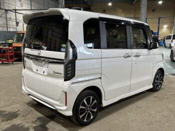 N-BOXカスタム G　L　ホンダセンシング　純正ナビTV・バックカメラ　4WD