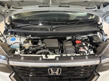 N-BOXカスタム ターボ　未使用車　4WD