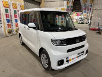 タント X リミテッド 未使用車 4WD